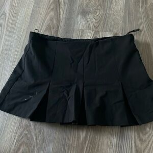 Ruffled mini skirt